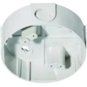 Zócalo blanco de superficie para entrada de tubo de hasta 22mm de diámetro exterior.